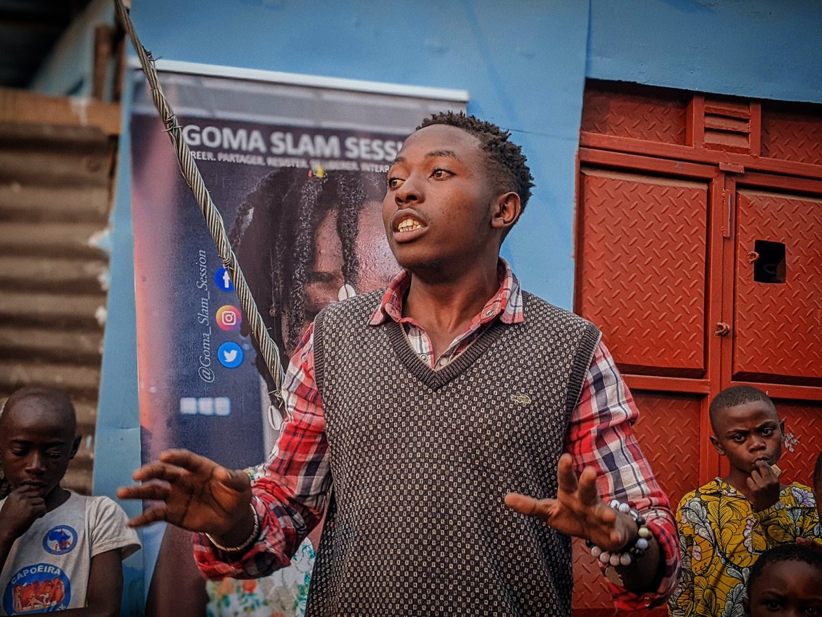 SlamGoma's tweet photo. Notre soirée Slam de la rue a vécu hier vendredi, dans la rue de Ndosho Cajed nous avions prêché l'amour le civisme et la cohésion sociale. 
#IciOnSlame  
#StreetSlam https://t.co/nRVy50EKwK
