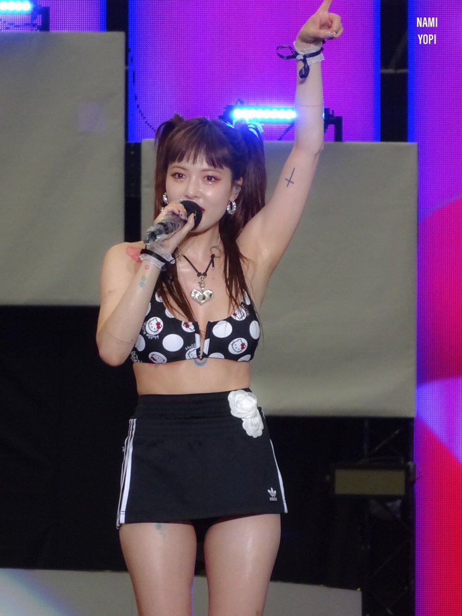 namiyopi's tweet photo. 230729 waterbomb tokyo🗼
오늘 무대도 수고했고 고마워🤍

#hyunA #현아 #ヒョナ https://t.co/T8xUHhxZJx