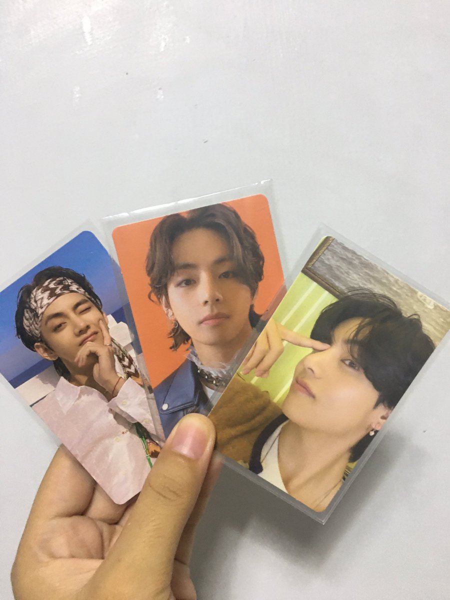 loraincart's tweet photo. SUPER SALE!
wts lfb rush selling! Need ko ng money😭

2,000php nlng take all huhu
SG 2022 complete inclu
All 10/10 condi
With a lot of official freebies https://t.co/PVgqRC0BY4