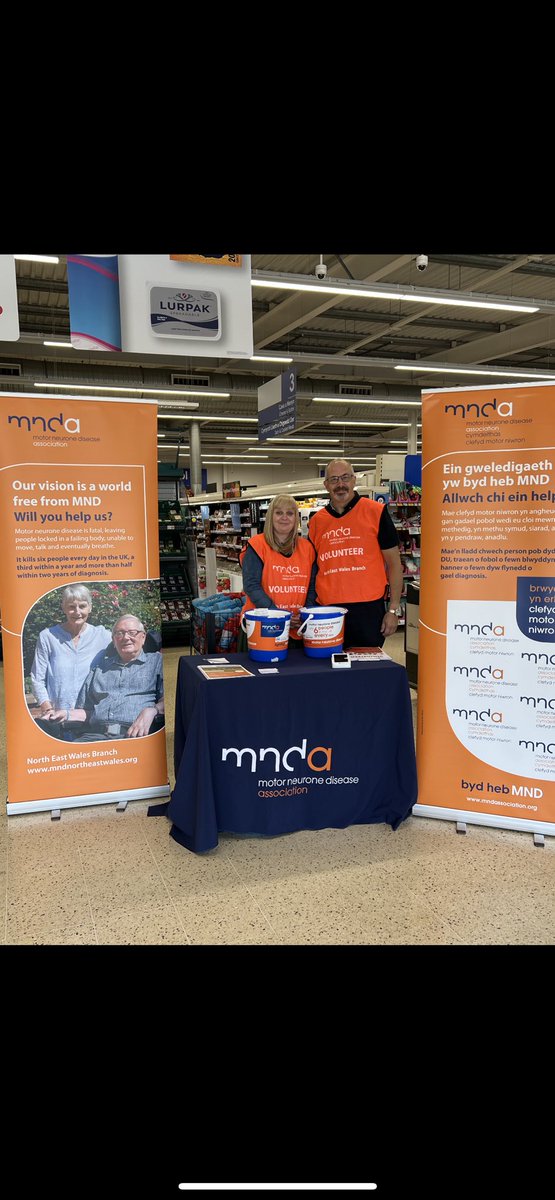 All set up @tesco #ruthin volunteering for <a href="/MNDNEWales/">MND NE Wales</a> if you are out and about shopping please come and say hello💙🧡  <a href="/mndassoc/">MND Association</a> <a href="/mndassocWALES/">MND Association | Cymru Wales</a> <a href="/mndvolunteering/">MND Volunteering</a> #volunteer #mnd