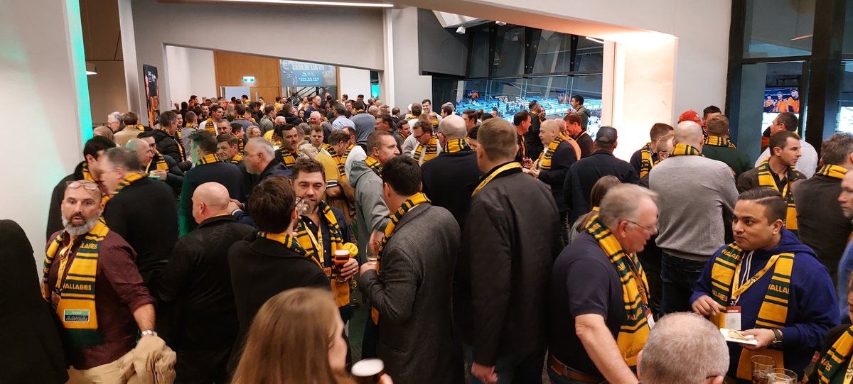 chappy2611's tweet photo. Not many All Blacks supporters in Club Wallaby tonight @NewshubSport https://t.co/2b04rCMa5O