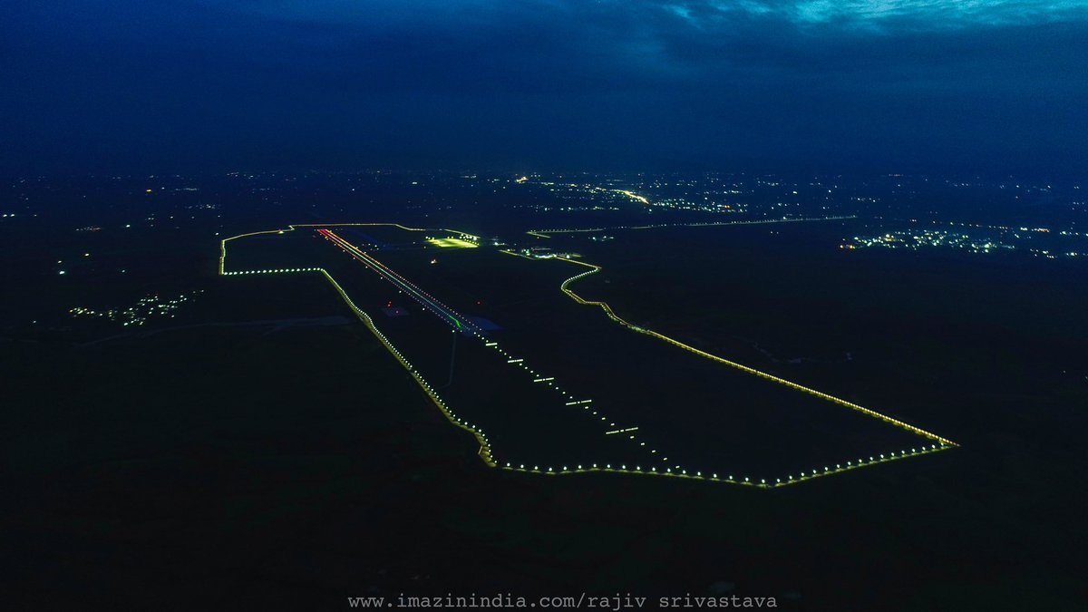 Witnessing Gujarat's #aviation evolution: #GreenfieldAirport takes flight with its #ITB, promising a glimpse of the state's bright and connected future.

#rajkot #rajkotinternationalairport #gujarat #india #airport #ThePhotoHour #airportarchitecture #imazinindia #rajivsrivastava