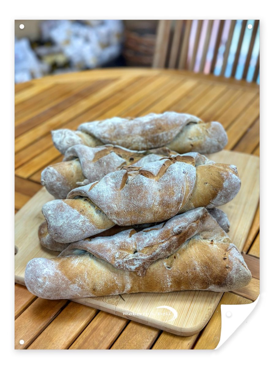 RobertosDeli1's tweet photo. Artisan Walnut Bread with Fresh Sundried Tomatoes Pesto.
#besocialcambridge #cambridgemarketsquare #robertosdeli #cheeseshop #stneots #shoplocal #wineshop #localbusiness #coffeeshop #walnutbread #sundriedtomatopesto https://t.co/xVAY4GAtF9
