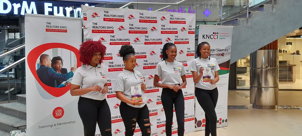 kevolwe_godfrey's tweet photo. This is an event you won't want to miss!
At the #MeruExpo, you'll have the chance to explore a wide range of real estate opportunities. Tupatane Greenwood mall pale Meru.
@TheRealtorsExpo
@Kenya_chamber
@optiven @absa @KeEquityBank @Nanyukitv
@greenwoodcitym
#ExpoAt6 #Meru https://t.co/MSALfOYb0l