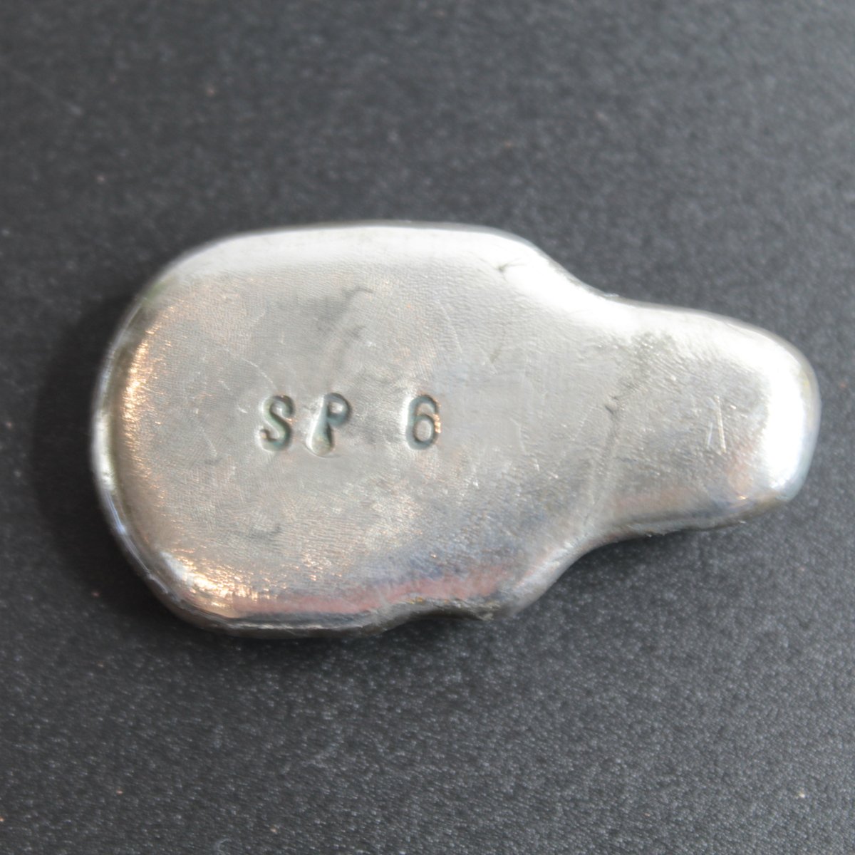 silverpunkpour's tweet photo. Silver Punk hand poured silver bullion pour #6
#silver #silverpouring #bullion #art #silverart #silverpour #skull #casting https://t.co/gR79iNMgKq