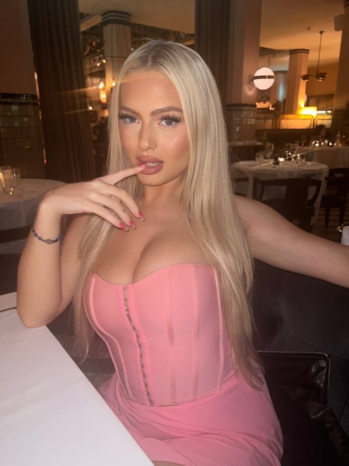 Reimburse our stuffed dinner 🦞🍝  https://t.co/vy7C0FMslw  @ItsMissCeleste https://t.co/MGkIYTG1cd<a class="tags" target="_blank" title="On Twitter" href="/?out=eyJ0eXAiOiJKV1QiLCJhbGciOiJIUzUxMiJ9.eyJpYXQiOjE3MjE1MTI1NTksImlzcyI6InR3cG9ybnN0YXJzLmNvbSIsIm5iZiI6MTcyMTUxMjU1OSwiZXhwIjoxNzUzMDQ4NTU5LCJyZWRpcmVjdF91cmwiOiJodHRwczovL3R3aXR0ZXIuY29tL0l0c01pc3NDZWxlc3RlIn0.lfGdK0eBA_bV5HXR9eG6KD69shA3sPISsgPC3APEZy8yobyQUp7Z9as9w48wfDRvp7cjLZUawQJMNb_G3yvuMw">@ItsMissCeleste</a>