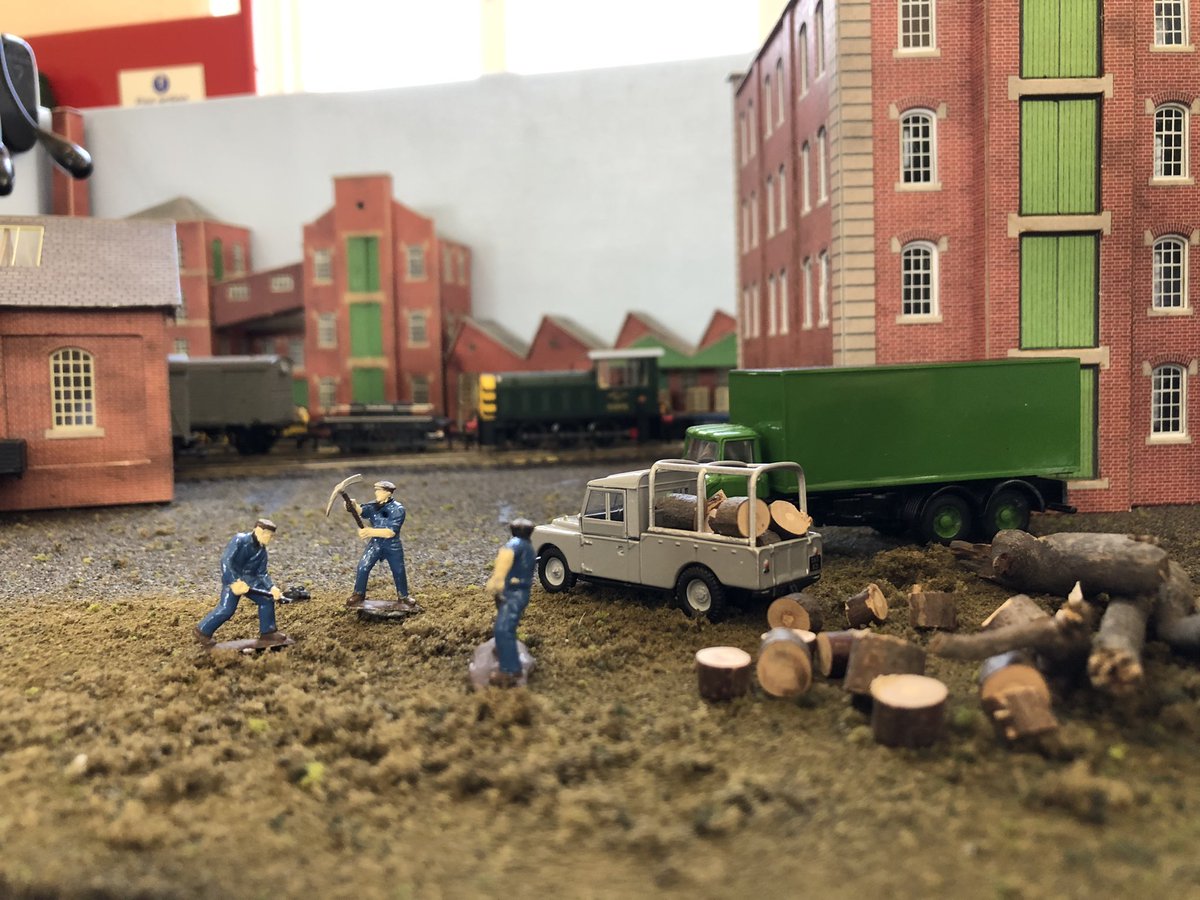 WherryLines's tweet image. Today the Waveney Valley Model Railway Club are holding their open day in the @LowestoftCentr1 Parcels Office at @greateranglia #Lowestoft station today. #Layouts #Displays #Demonstrations #AdmissionFree open 10am - 3pm #CommunityRail