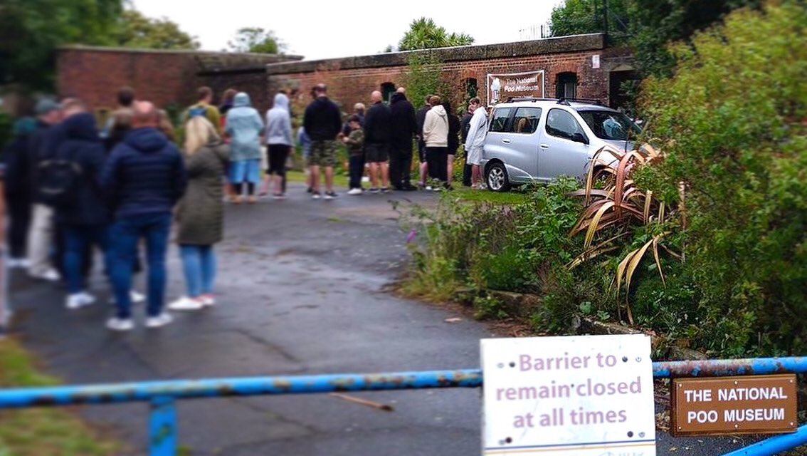 It can get busy here when the sun don’t shine! 🌦🌧☔️ 
So, for the summer hols we’ve added Sunday’s to our opening times, meaning we’re now open 6 days a week, hopefully this will give you a chance to dodge the queues!! 
Don’t forget we’re CLOSED SATURDAYS. 
#poomuseum💩  #family