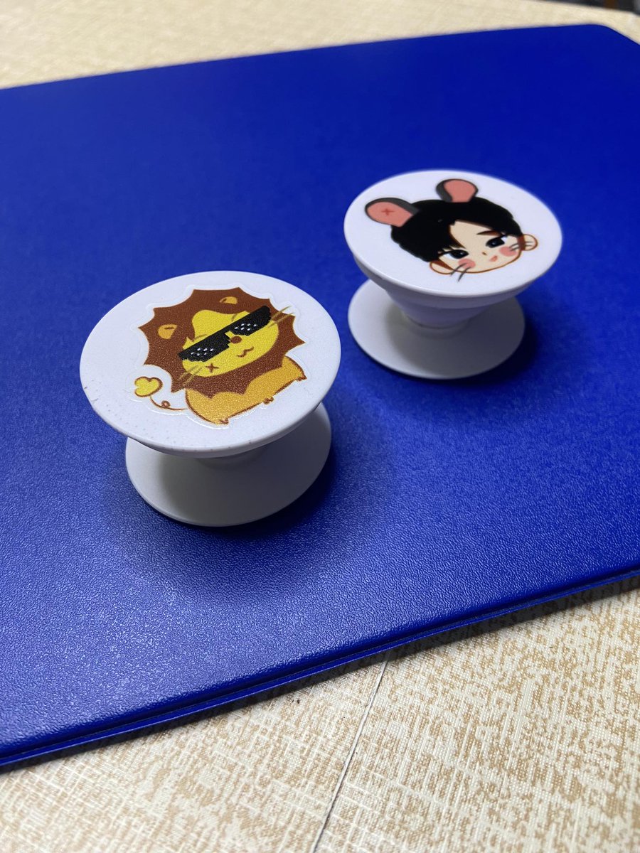 BLWivesMerch's tweet photo. Pop socket, anyone? P150 🥰 

We also accept customized if may iba kayong design 🌈😊 #BLWivesMerch #MSPFMinMNL https://t.co/nl0And7TI3