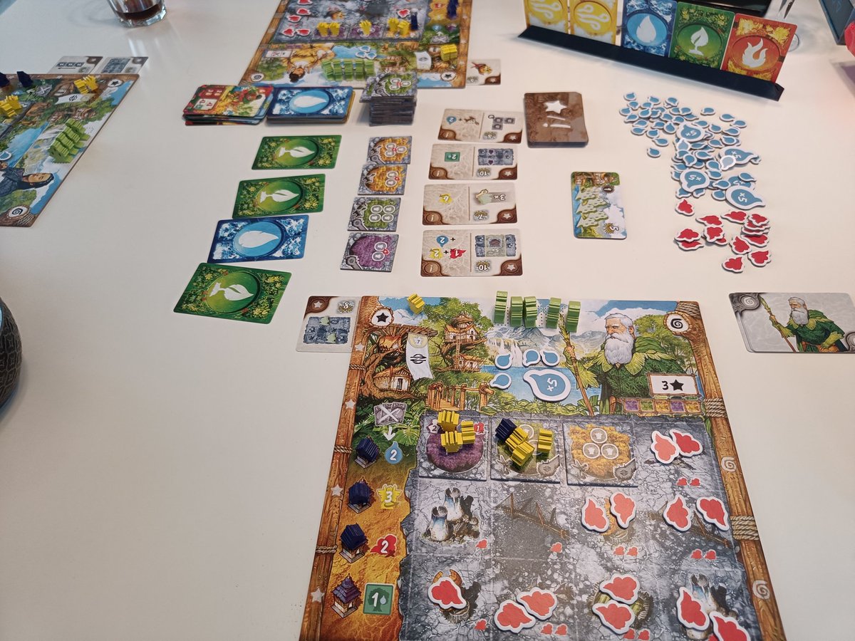 Murphy9979's tweet photo. Frisch auf dem Tisch!
Endlich 😉
#TribesoftheWind
Macht echt Laune. Muss man häufiger spielen um zu verstehen wie es richtig klappen kann. 👍 Ein weiteres gutes Spiel von @laboitedejeu nach #NetaTanka https://t.co/Ht5Q090phC