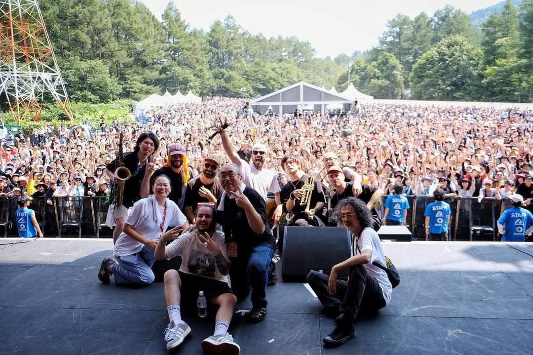 matsu_tp's tweet photo. FUJI ROCK '23
7/28 CRYSTAL PALACE TENT
7/29 WHITE STAGE

「ITACA BAND」トランペットで出演でした‼️

最高の夏、最高の景色をありがとうございました🎺☀️
めっっっっちゃ楽しかった‼️‼️‼️ https://t.co/LRf9CnqMP3