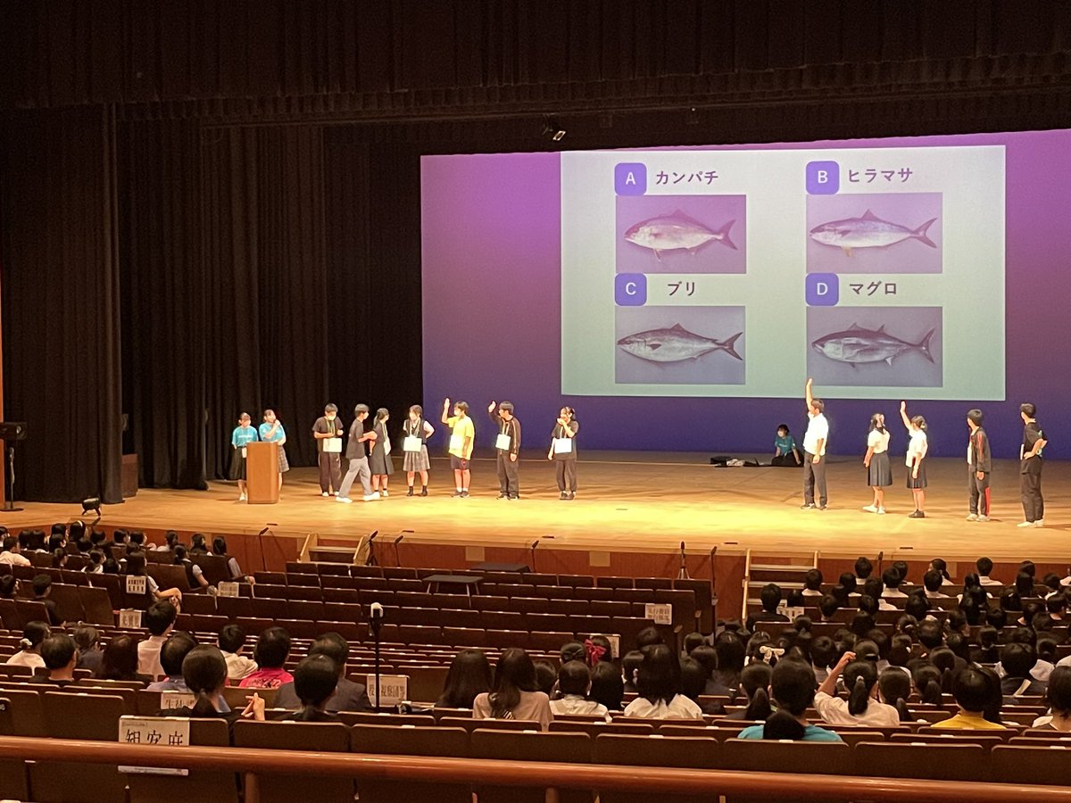 tkekorg's tweet image. 《拡散お願いします》
この全国大会の最優秀校上演や大会の様子は、NHK（Eテレ）「青春舞台2023」で放映されます！
９月３０日（土）、15:00～17:00
＊見終わったら、NHKへのリアクション（ホームページの番組アンケートとか）もお願いします！！
（写真は生徒交流会の様子）