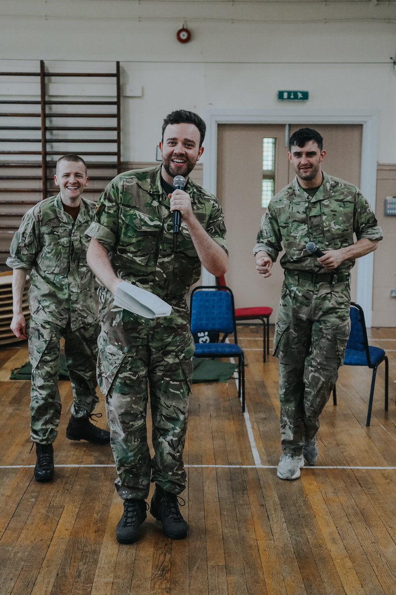 Been working on a new musical with this wonderful lot, come see us!

🗓️4-13th August
📍Drill Hall, East Claremont Street
🎟️ tickets.edfringe.com/whats-on/warri…