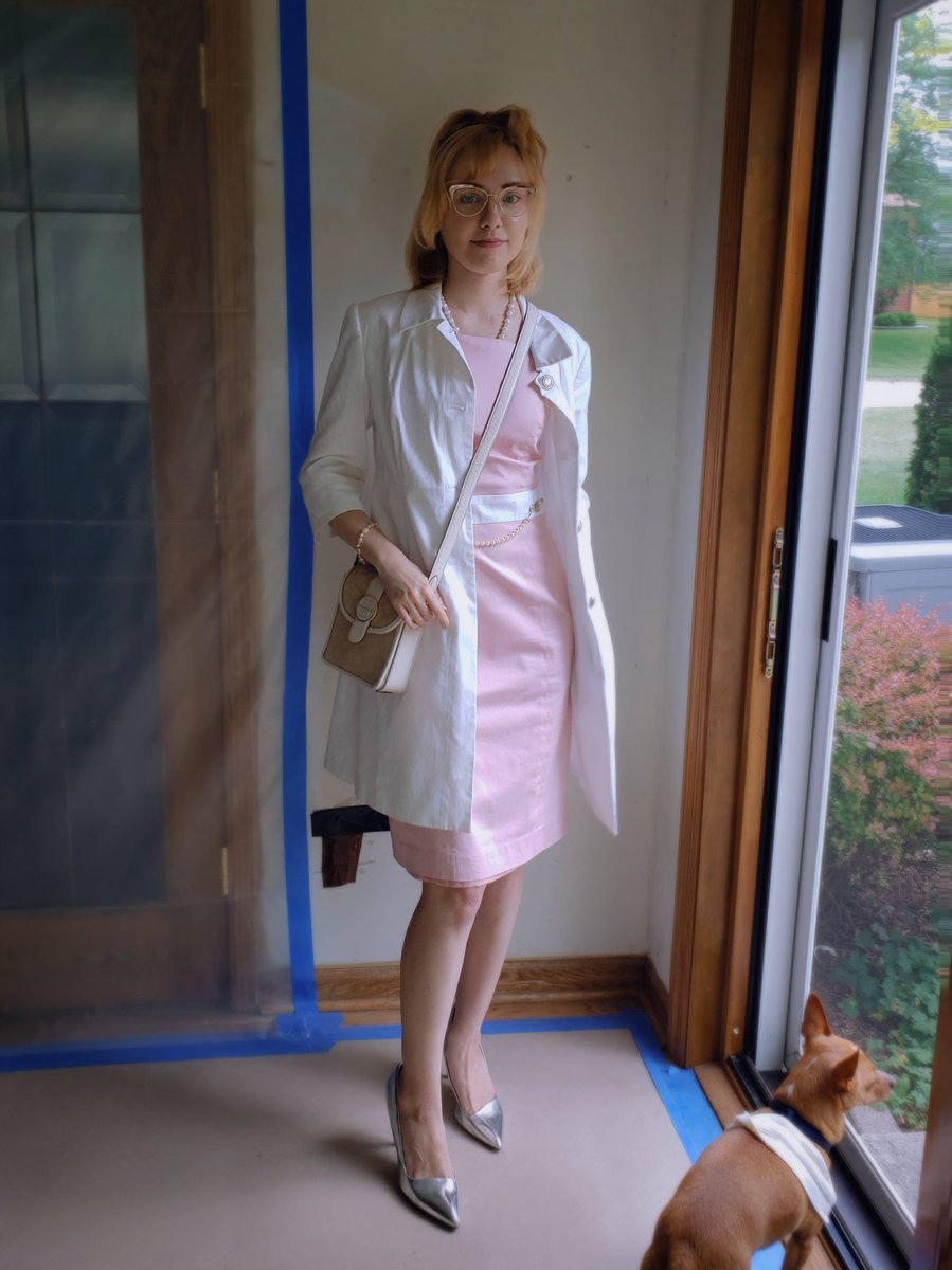 BelovedxRose's tweet photo. My #Birthdayoutfit from a week ago~ This dress and blazer set used to be my mum's. She bought it back in the 90s. 🥰 https://t.co/xQyKNbPrRI