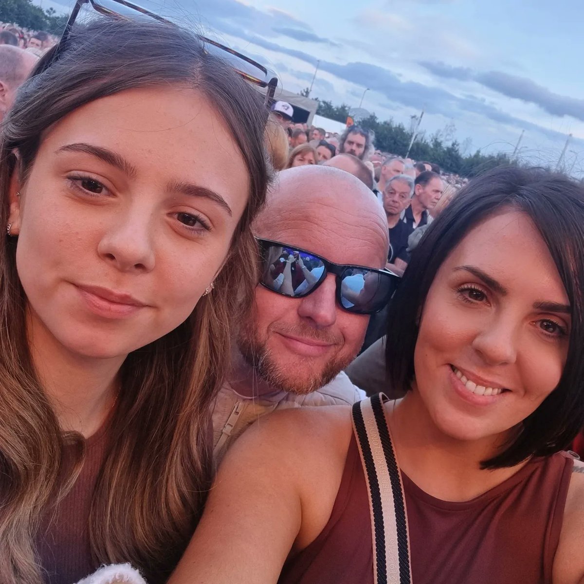 lyndou88's tweet photo. @RealTimBooth please tour forever, we can't get enough!! Absolutely worth the two hour drive home last night. NBL 💙❤️ https://t.co/psEOFzWswY