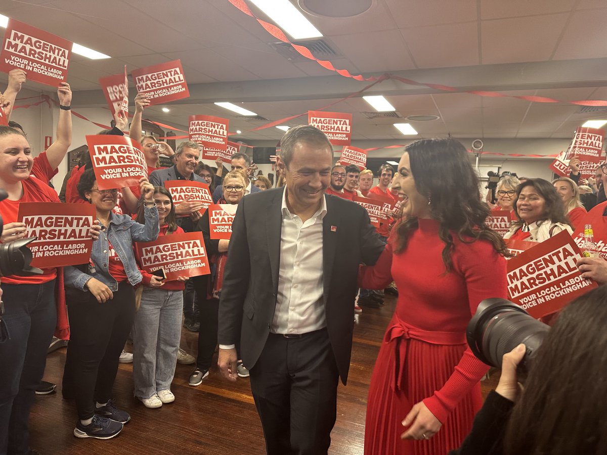 JessicaPage7's tweet image. Premier Roger Cook and Magenta Marshall have arrived to claim victory in the #Rockingham by-election ⁦@7NewsPerth⁩
