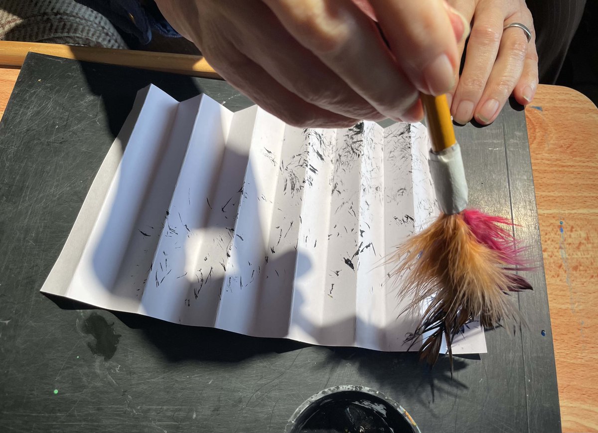 CoventryMojo's tweet photo. Another very special 121 @creativemojo art workshop yesterday. Our client used to love painting with watercolours, so today she created this stunning Asian Natsu lady, using a range of different techniques🥰#sorewarding #arttherapy #socialprescribing @ageukcw @DementiaFriends https://t.co/bDIqQfmchf