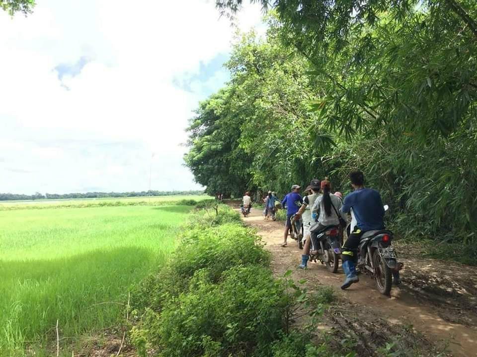 MaybomeM's tweet photo. It is reported that military armed forces shelled artilleries in the villages of Laldo tsp, KNU controlled area on 25th July, so over thousands of local residents from 41 villages had to flee in fear. #2023Jul29Coup #AcceptNUGRejectMilitary #WhatsHappeningInMyanmar https://t.co/XKFG4JOu5c
