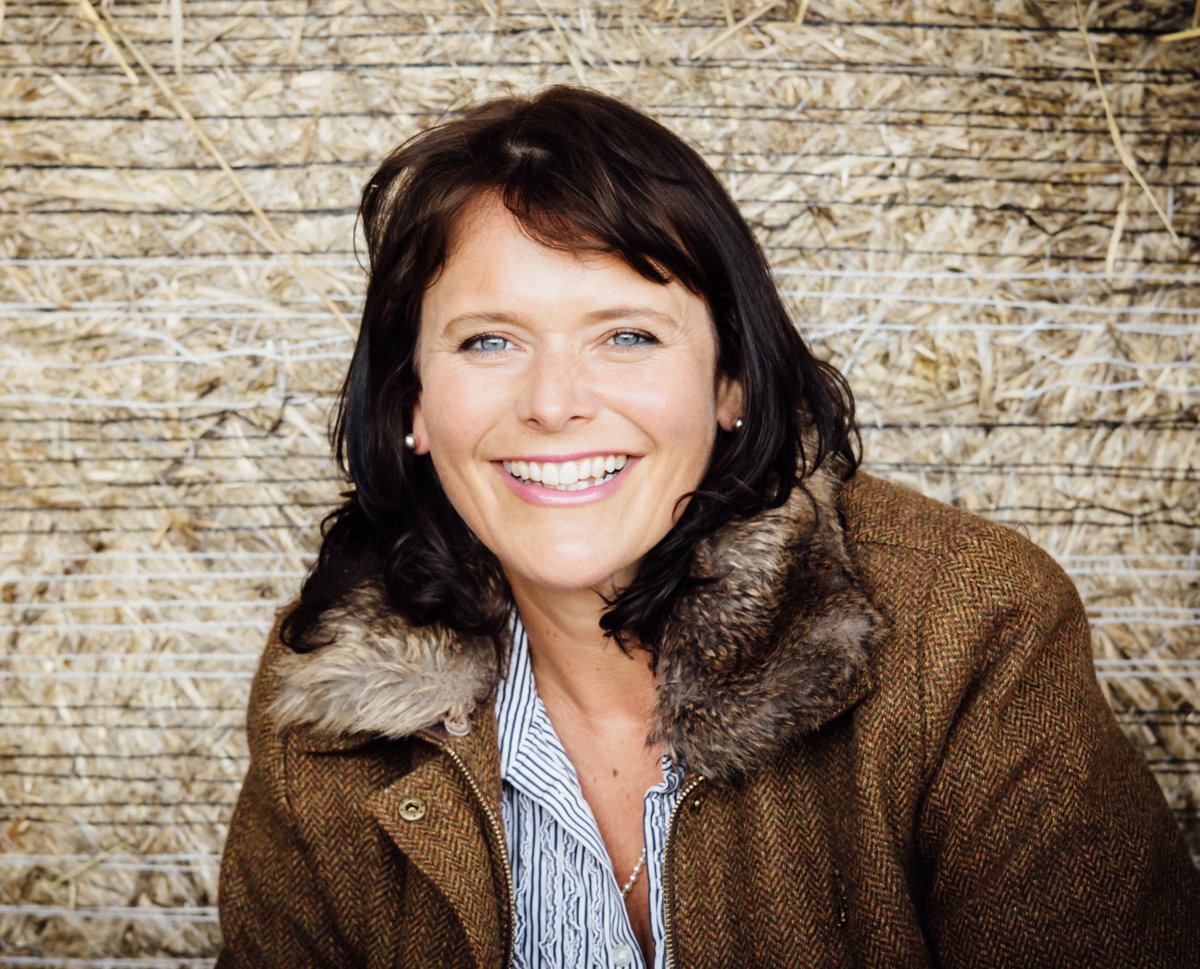 CornishMutual's tweet photo. โIf something is starting to keep you awake, address it sooner rather than later โ donโt put it off or bury your head.โ
Change expert Heather Wildman gives her tips for building personal resilience in our #CMFutureFarming article ๐
https://t.co/cAwkT0IAAk
@wildmanheather https://t.co/LqFkheAk3n