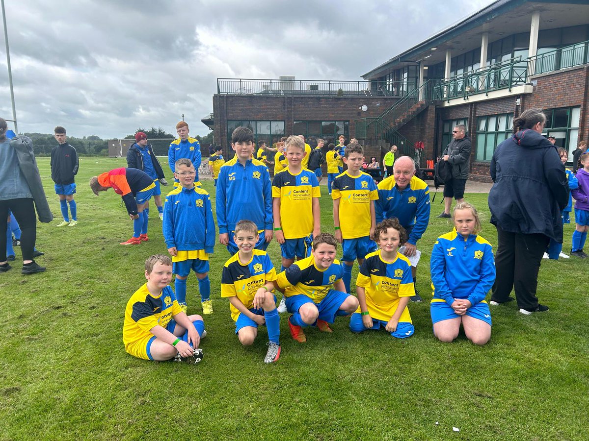 InclusionBucks's tweet photo. New kits making their debut at the @GlentoranIFC cup in Belfast. Looking good bucks @c_renewables https://t.co/tIn1MgqNsU