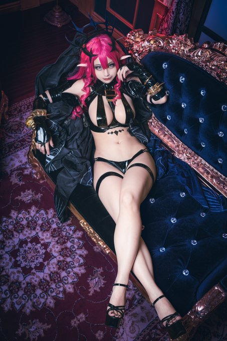 Twitterのコスプレ画像16