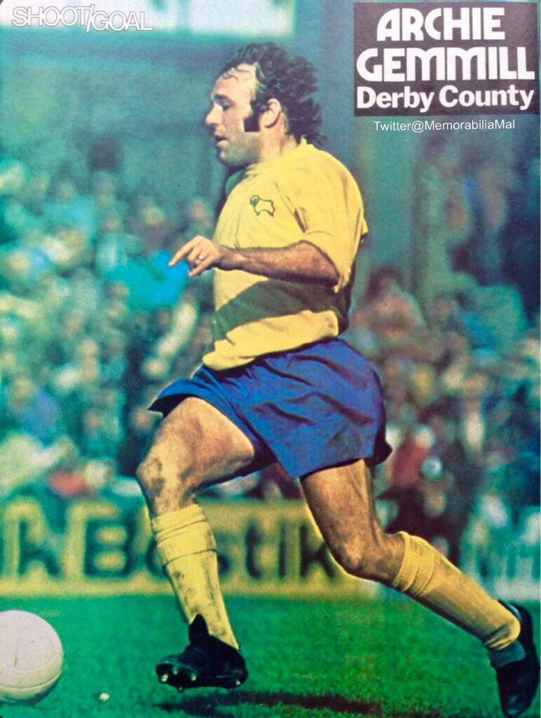 MemorabiliaMal's tweet photo. Archie Gemmill #DCFC 
Shoot magazine 17/8/74 https://t.co/zJSSZP6NbQ