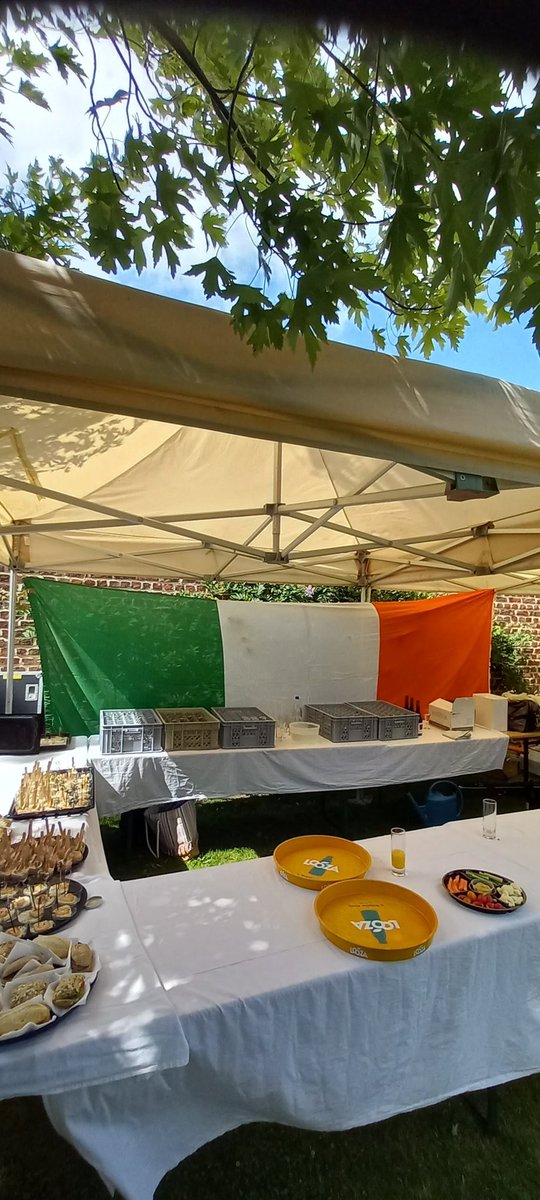 IrishinEurVoice's tweet photo. On this day 230 years ago on 29th July 1693 the Battle of #Landen took place in #Neerwinden. The Irish Brigade led by Patrick Sarsfield suffered many casualties, Sarsfield mortally wounded, died from his wounds in #Huy a few days later. Commemoration organised by Landen Council. https://t.co/tj841ZZbVv