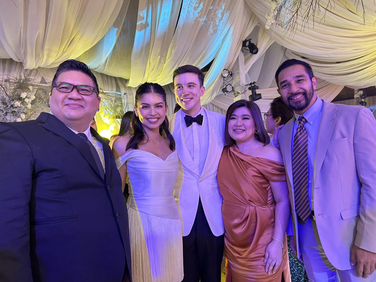 All Access To Artists President and CEO @DirekMike, Head of Operations @jacqui_cara, and Chief Finance Officer Joselito C. Oconer congratulate @mainedcm and Arjo on their wedding! #MaineMendoza #AllAccessToArtists #fAAAmily