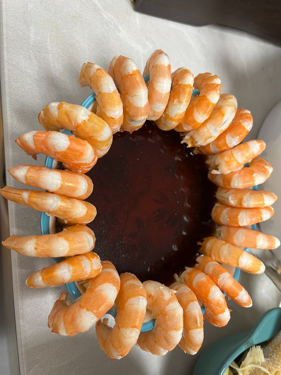 NaomuTracy18483's tweet photo. shrimp sunflower #foodlovers #foodphotography #foodies #foodie #dessert #bestfood #foodgasm #foodforfoodies #feelfood #yummy #tastyfood #foodworld #foodfare #flower https://t.co/KUX8abJxYn