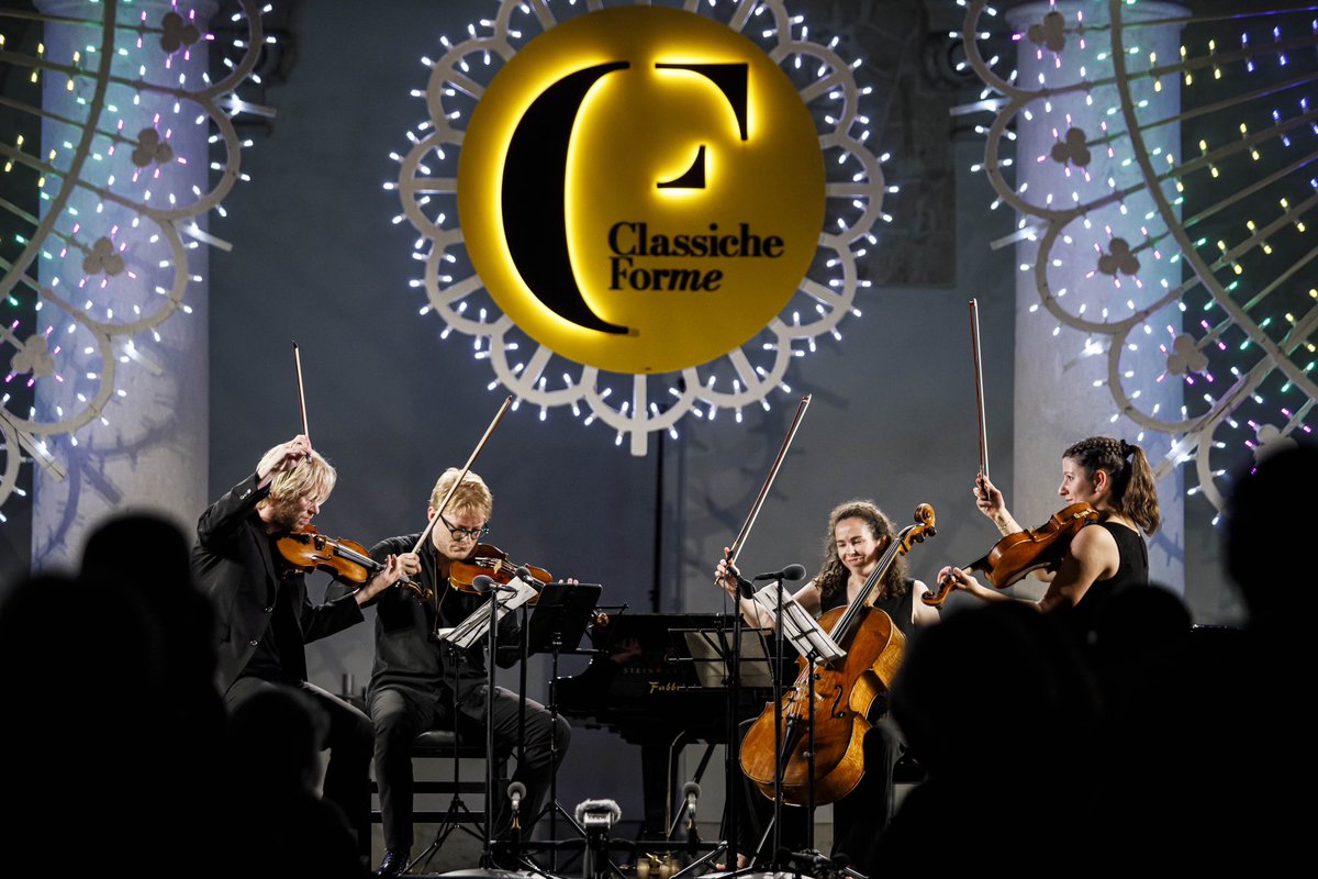 ClassicheForme's tweet photo. Giovedì 20 Luglio la terza serata al Chiostro del Rettorato con @BeatriceRana • @RidoutTimothy • Teyber Trio • Stephen Waarts e @MarmenQuartet 🎶 Ottetto di Mendelssohn! https://t.co/VsIxCxwGs5