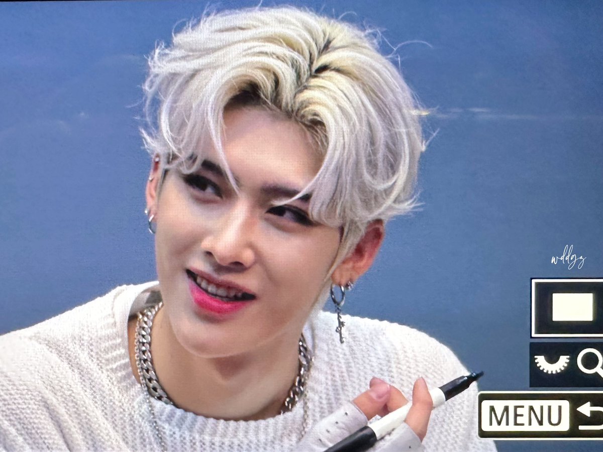 deericky_'s tweet image. 230729 에버라인 팬싸

#리키 #RICKY #沈泉锐
#제베원 #제로배이스원 #ZEROBASEONE #ZB1