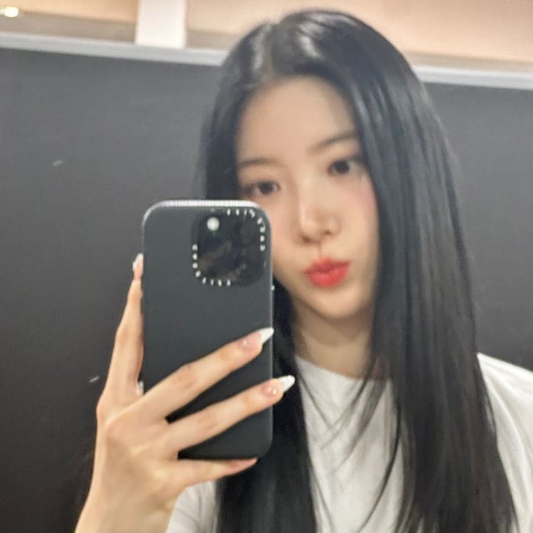 kazuhapictures's tweet image. mirror selfies &amp;gt;&amp;gt;&amp;gt;