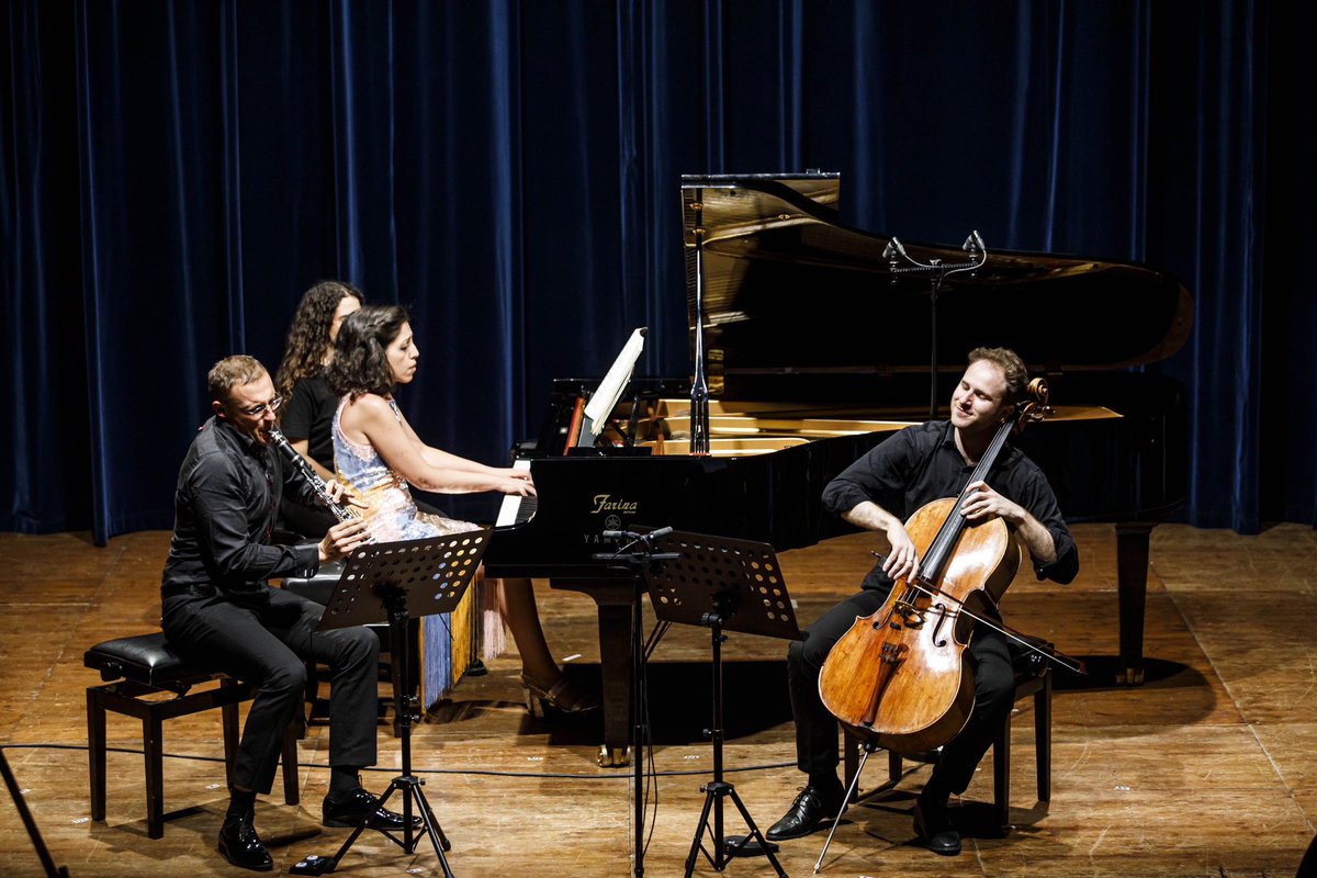 ClassicheForme's tweet image. Sabato 22 Luglio abbiamo invece celebrato il 100esimo anniversario di un’eccellenza salentina: il calzaturificio @Elata1923 👠 cuore del concerto la prima esecuzione della commissione d’opera composta da Domenico Turi 🎭