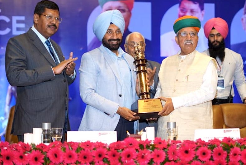 What an eventful day at <a href="/Chandigarh_uni/">Chandigarh University</a> as we welcomed the esteemed Honourable Minister of Law and Justice, Shri <a href="/arjunrammeghwal/">Arjun Ram Meghwal</a> Ji, to the 3rd International Conference on Environmental Law and Constitutional Rights! His insightful words served as seeds of inspiration, knowledge