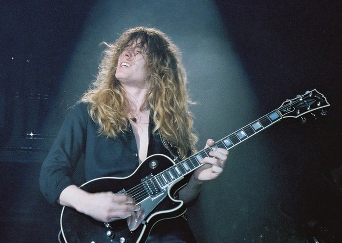 'In the still of the night'
Happy 64th Birthday to the legendary guitarist, singer-songwriter and solo artist #JohnSykes 🎉
#TygersOfPanTang #ThinLizzy #Whitesnake #BlueMurder