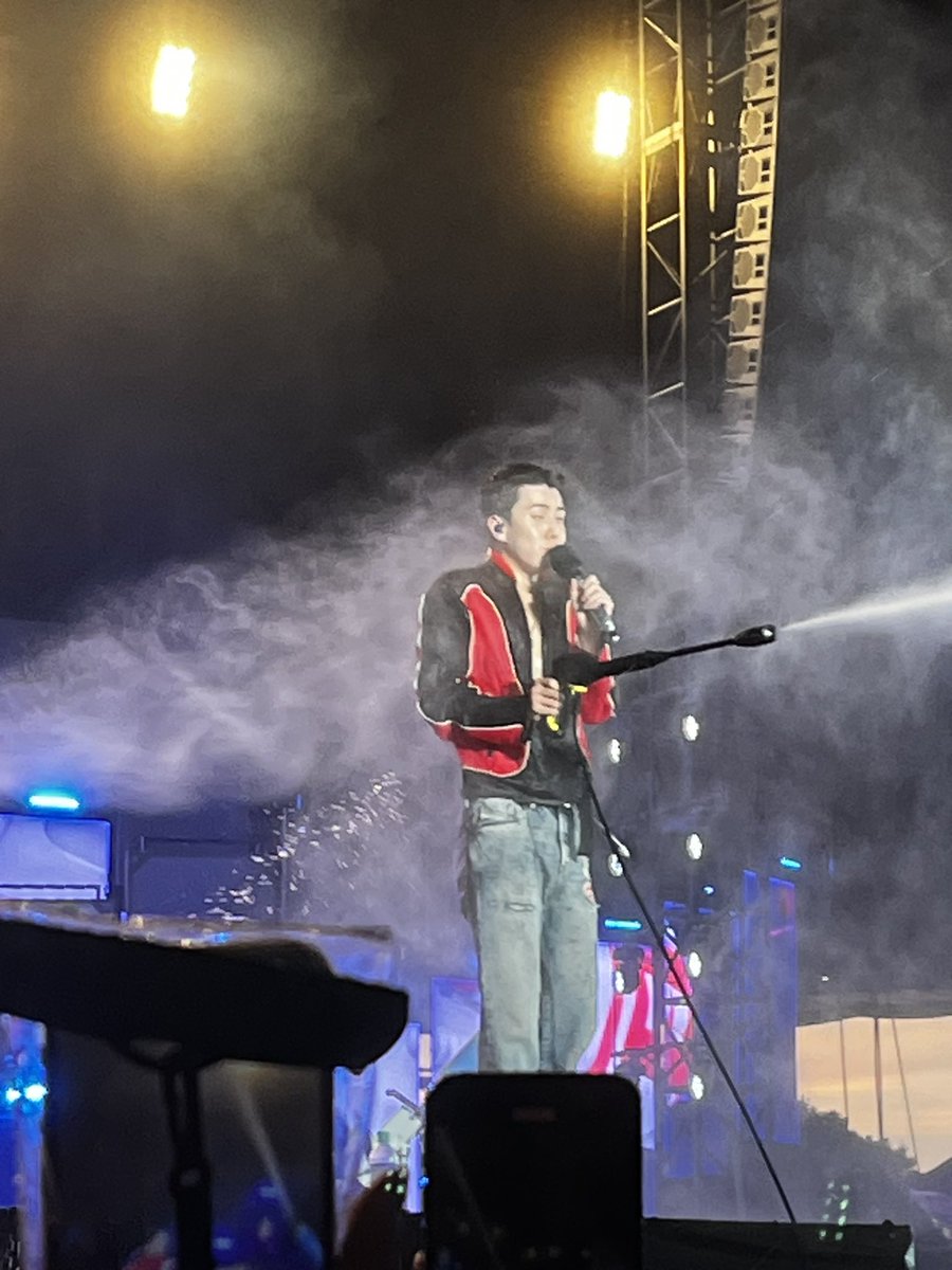 왕자의 물총에 쪼꼬미가 되어버린 엄지곤듀