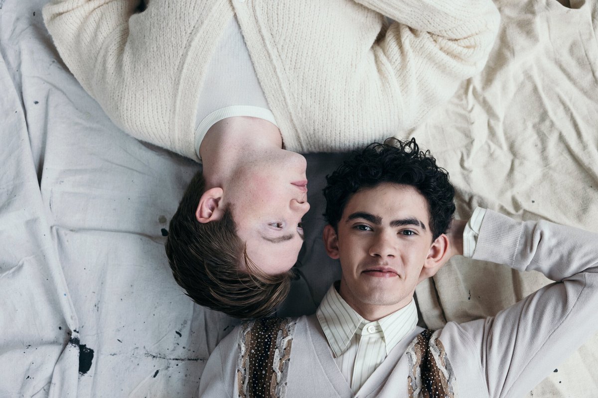 dailyjlocke's tweet image. joe and kit on the future of their characters: 

"happy would be nice."

"yeah, just happy."