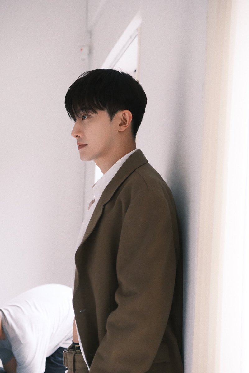 zhoumi_419's tweet photo. 周末快乐❤️ https://t.co/qobVEhGav8