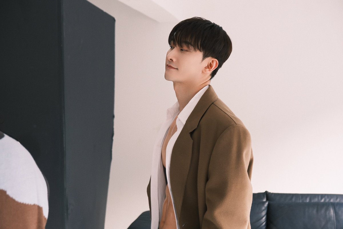 zhoumi_419's tweet photo. 周末快乐❤️ https://t.co/qobVEhGav8