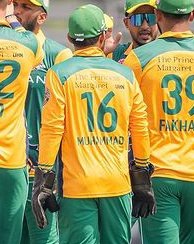 WaseemJ14635708's tweet photo. This kit suits him>>💚🧡 #Rizwan #supperman https://t.co/kyDYs7aV7E
