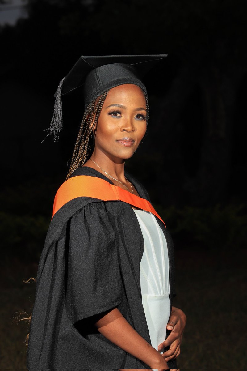 AsHeartArt's tweet photo. G R A D U A T I O N 🎓

We're open for Bookings and At your convenient service.
Book your shoot now @AsHeartArt.

#a_heart_art @ULvarsity https://t.co/cDHoTEoeS1