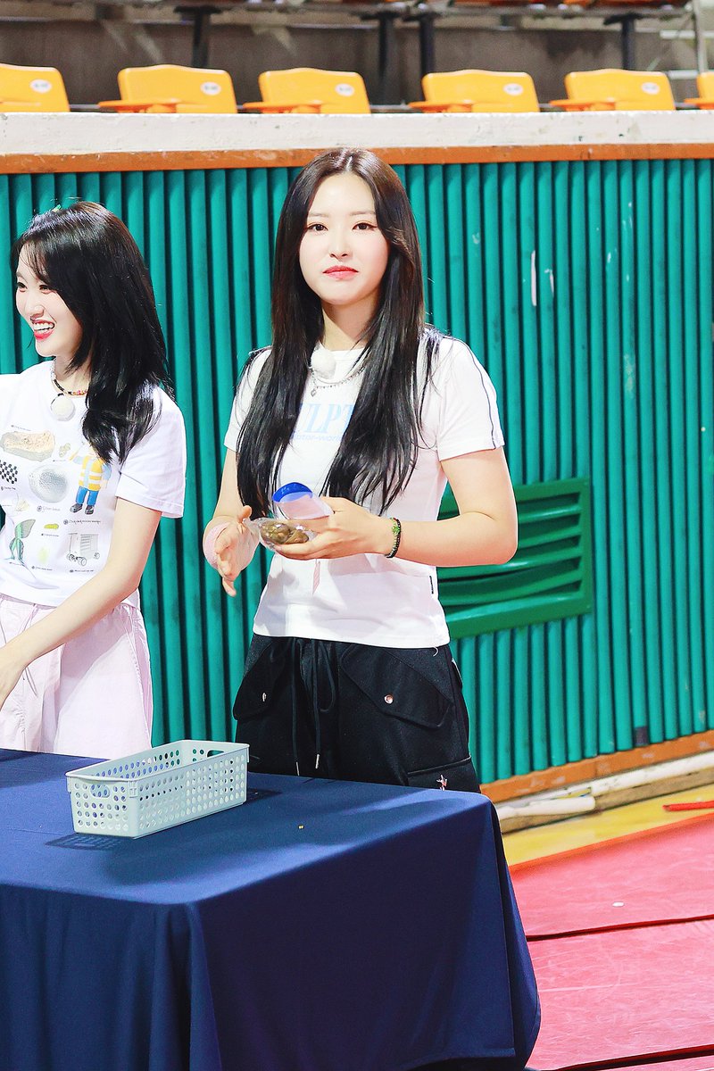heejin0ct0ber19's tweet photo. 230729 #lussemble #hyeju https://t.co/JUdmVNptvl
