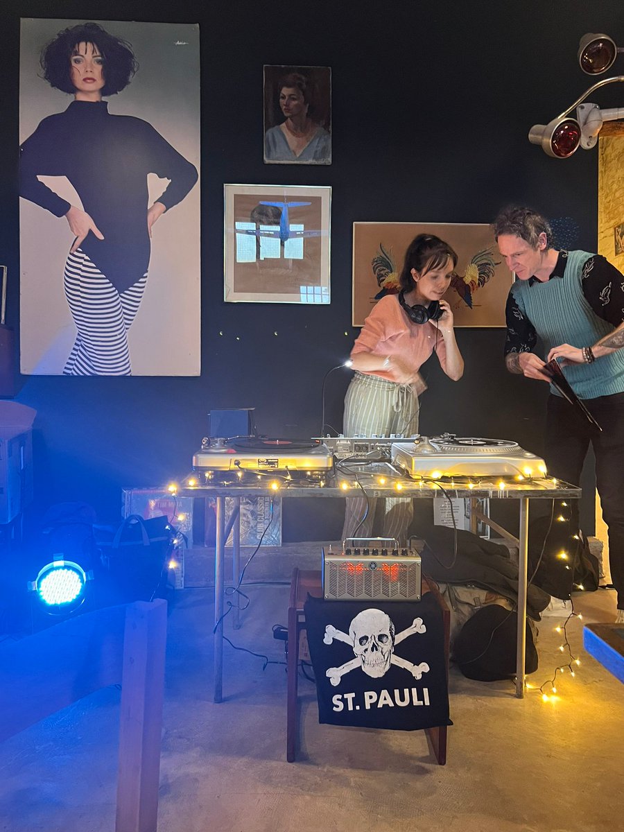 Thanks to Ivan <a href="/coffeeturntable/">Coffee and Turntables</a> for having us. What a fantastic night of cool music from everyone invovled on the decks.💃 #indiepop #jesserae #squaredancerap #RockSteady