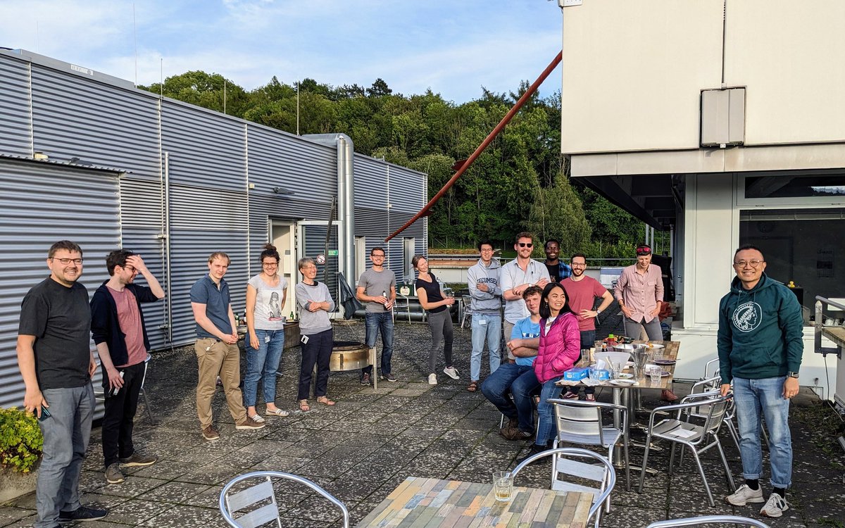 lidschreiber's tweet photo. What a beautiful evening last night! Farewell BBQ for Shen Han on our roof terrace. Thank you for your great work and wonderful collaboration with @EOberbeckmann. All the best for your future Shen! Vienna waits for you (Billy Joel 1977). https://t.co/Y05VuM2Nli