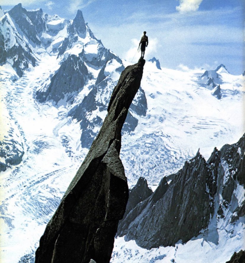8000mThe's tweet image. 🚨🏔Il y a 71 ans jour pour jour, le Français Gaston RÉBUFFAT réussissait la face Nord de l’Eiger et devenait ainsi le premier homme à gravir les 6 grandes faces Nord des Alpes : Grandes Jorasses, Cervin, Drus, Piz Badile, Cima Grande di Lavaredo et Eiger. Historique et magique!