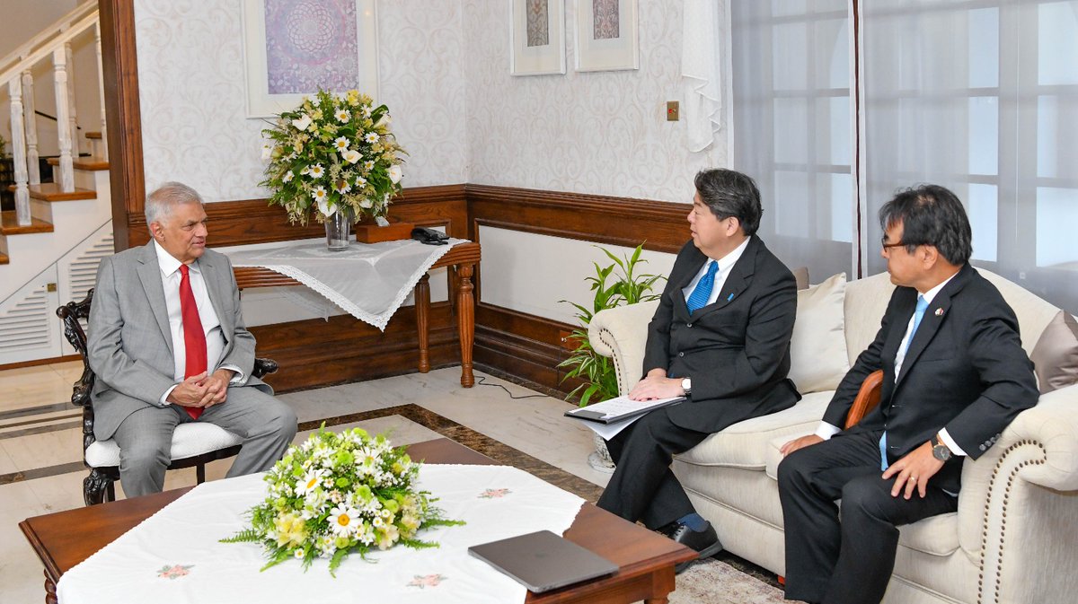 vajirasumeda's tweet photo. #Srilanka visiting #Japan foreign minister met president .Both parties expressed the importance of expediting the implementation key projects  of cooperation,  Light Rail Transit (LRT), East Terminal,  Kandy Development , Central Highway, and the expansion of the B I A https://t.co/uDsgk8qnRn