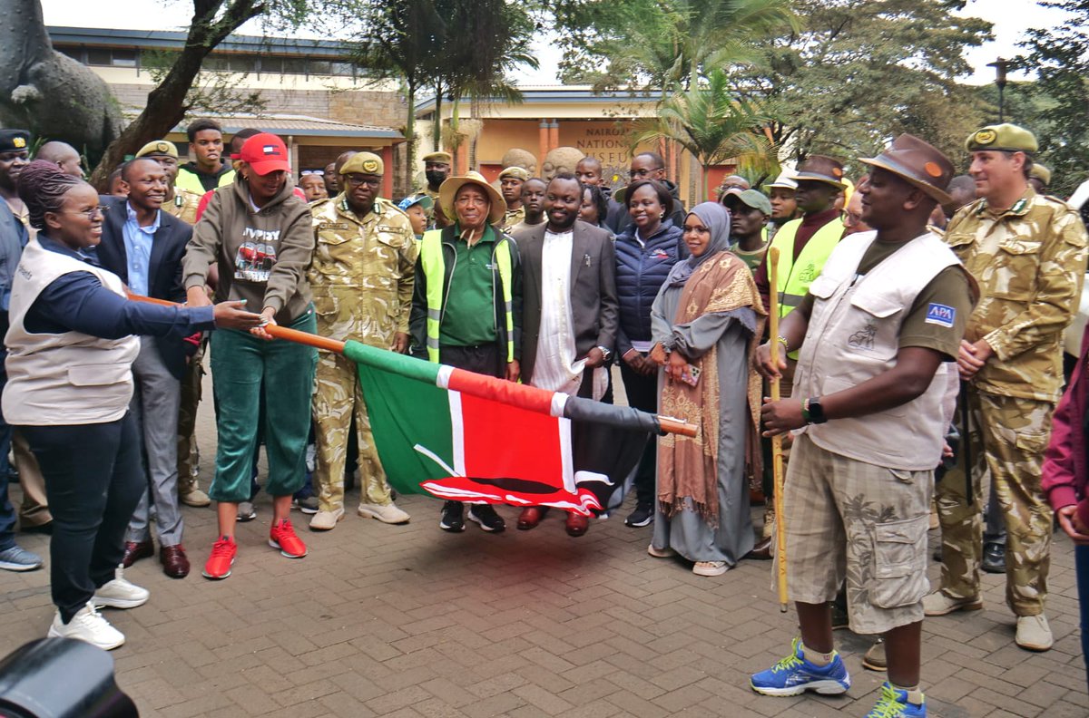 WildlifeKe_'s tweet photo. CS @peninah_malonza officially flags off @NyamuJim s 3200km East-Central Africa elephant awareness campaign walk (Kenya - Uganda - Rwanda - DRC).
#walkforelephants
#IvoryBelongsToElephants https://t.co/lb5A34HU2m