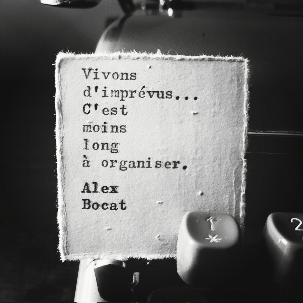 AlexBocat's tweet photo. #imprevu #quotes #quoteoftheday #quotestoliveby #citation #art #poetry #WritingCommunity #Writer #poet #LoveLikeThis #amour #Smile #lifestyle https://t.co/zpt5zHo9re