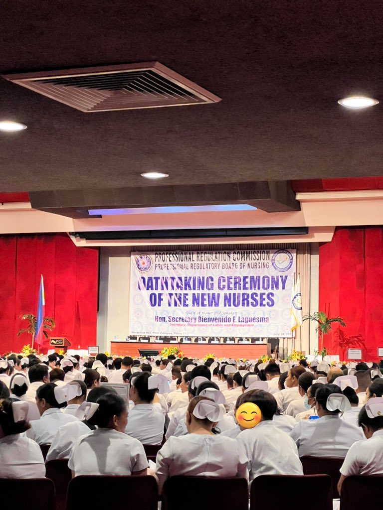 lilimarkett_'s tweet photo. Done with our oath of professional as a nurse π₯Ή
Thank you, Lord! ππ€
#PNLEMay2023Passer
#FirstAndLastTake π«Άπ» https://t.co/lnwCpRKX0T