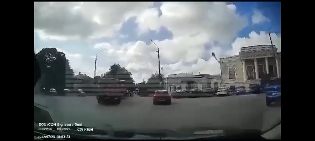 VeronaCordial's tweet photo. @sentdefender Trajectory is off. The first strike was beyond the first sign of explosion.  The Ukrainians have been very clever in their targets and this looks stupid.  Russia on the other hand are known for bombing their own people and blaming Ukraine. Look at the way they treat their army. https://t.co/qUnotvtxtj
